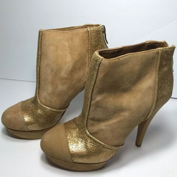 BCBGeneration Chaz Safari Ankle Booties size 6.5 - Picture 2 of 8